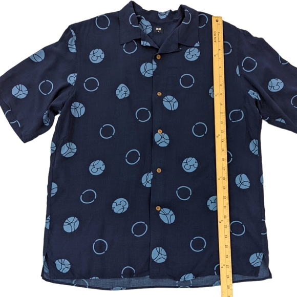 Disney Mickey Mouse Button Up Shirt Men's Medium Casual Short Sleeve Uniqlo - Picture 11 of 12